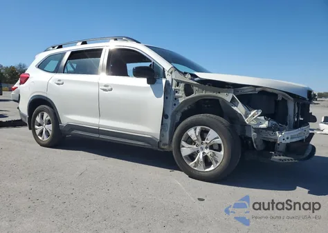 2019 Subaru Ascent z USA, uszkodzony, nr VIN 4S4WMAAD7K3461862